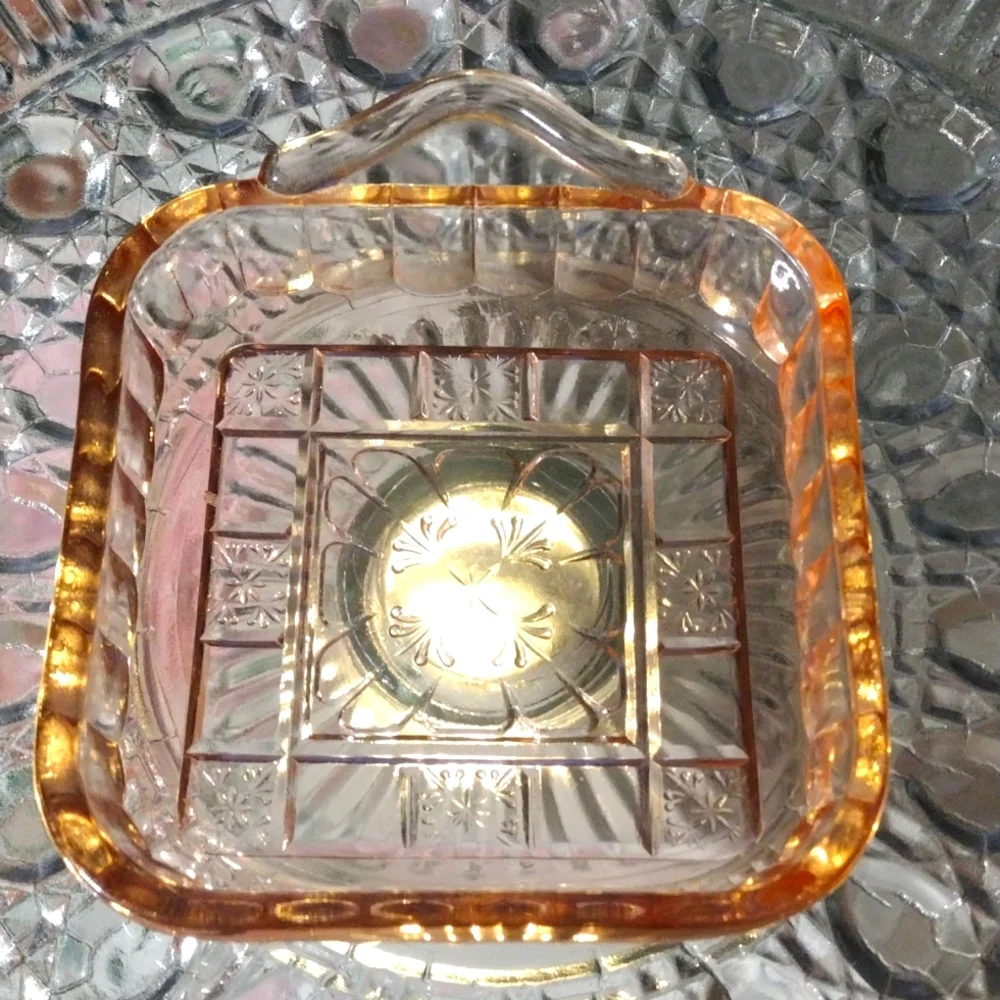 Vintage pink depression glass trinket dish - Picture 1 of 6